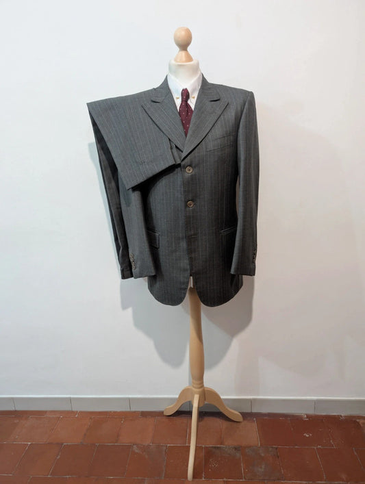Furieux costume gris a rayure en laine