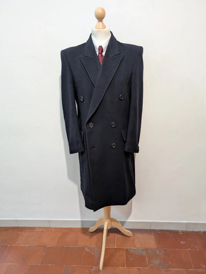 Classique manteau croisé bleu marine en laine