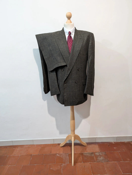 Spectacular double-breasted suit in Donegale tweed