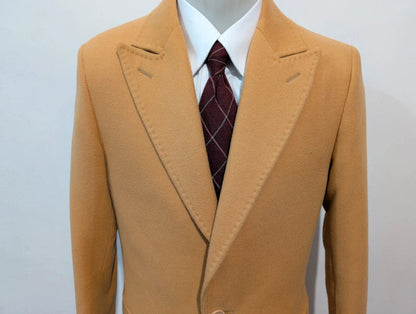 Chanceux manteau orange dorée en laine