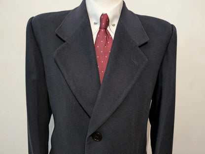 Incroyable manteau bleu marine en cachemire