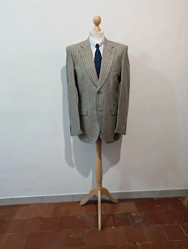 Amazing linen pinstripe suit