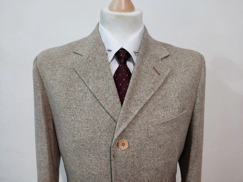 Adorable gray beige tweed suit