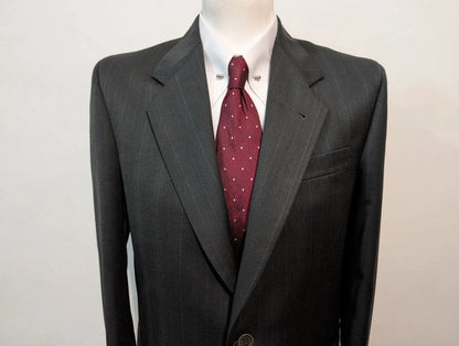 Méchant costume pinstripe en laine