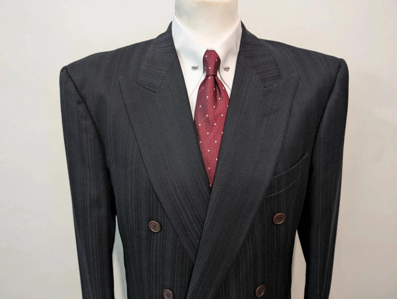 Amazing double-breasted wool suit