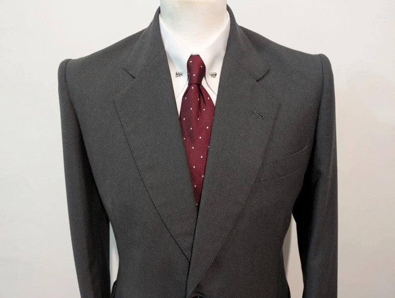 Flamboyant costume gris bespoke