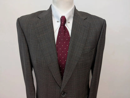 Gentil costume gris a carreaux en laine légère
