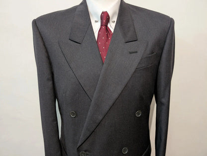 Méchant costume croisé gris en laine