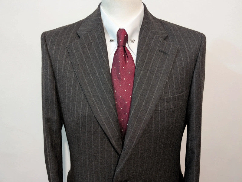 Méchant costume pinstripe en flanelle