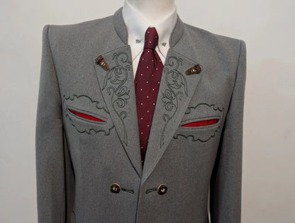 Sensationnel costume gris autrichien en laine