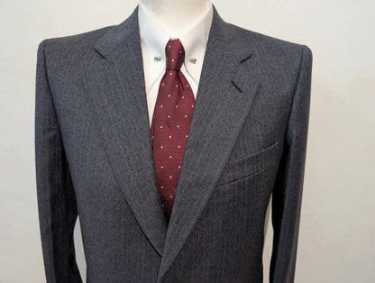 Génial costume pinstripe en flanelle