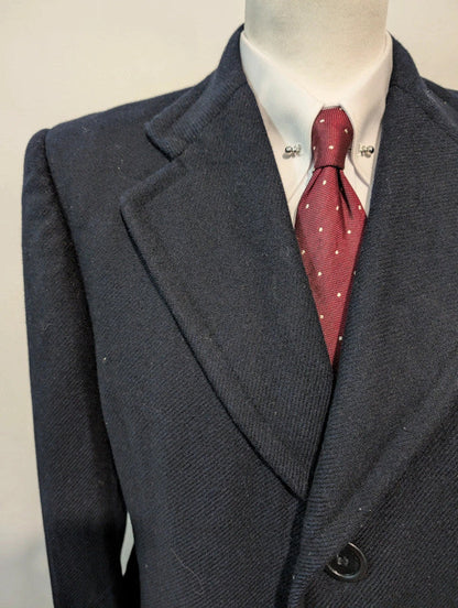 Classique manteau bleu marine en laine