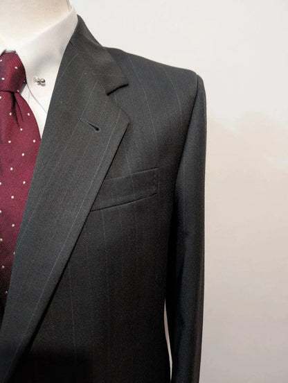 Méchant costume pinstripe en laine
