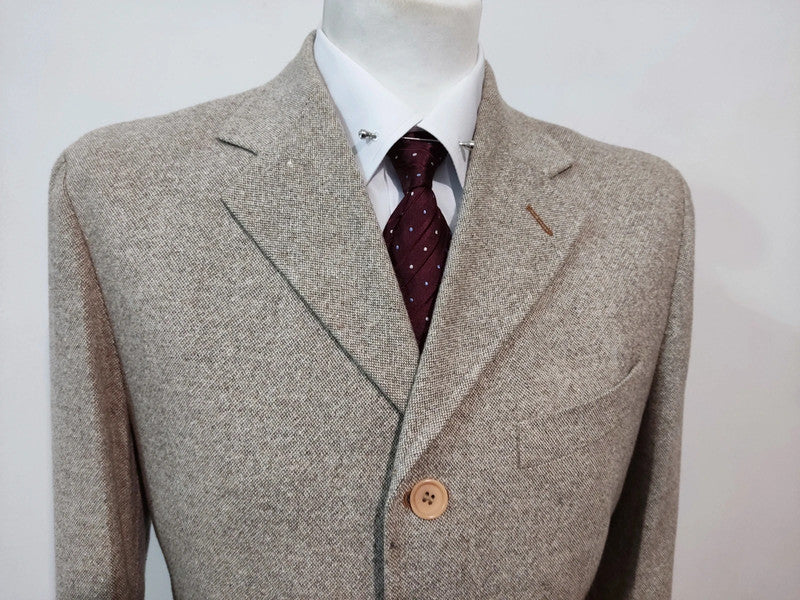 Adorable gray beige tweed suit