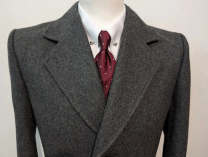 Mignon manteau gris en laine lourde