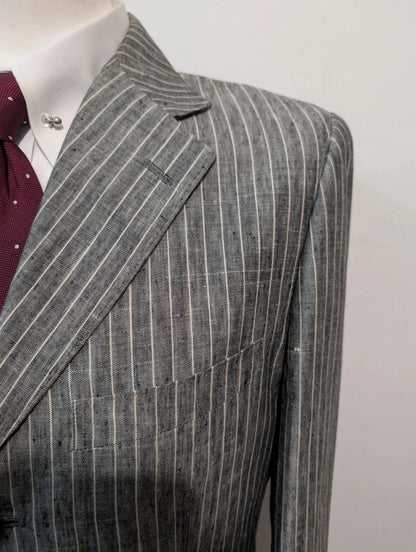 Joyeux costume chalkstripe en lin
