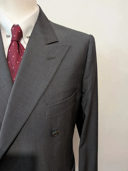 Légendaire costume croisé gris en laine