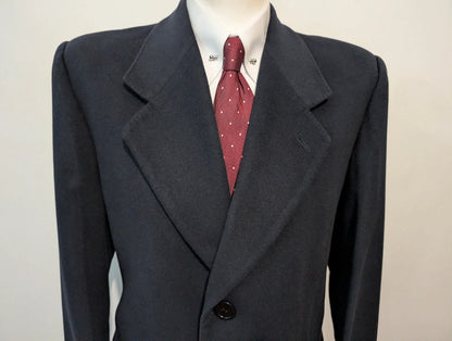 Incroyable manteau bleu marine en cachemire