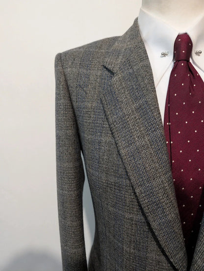 Formidable costume gris à carreaux en flanelle