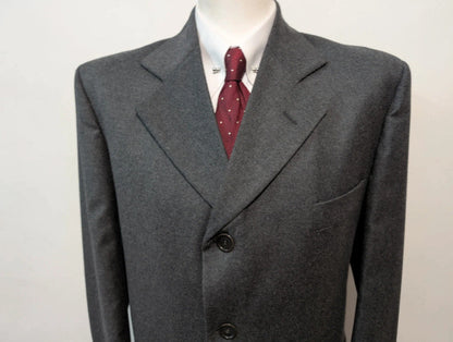 Classique manteau gris en flanelle