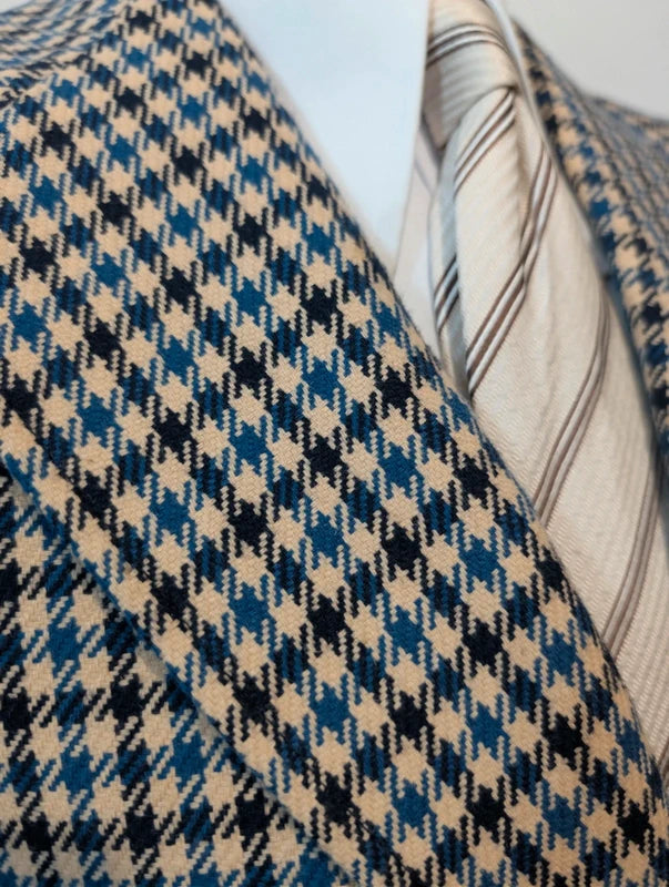 Fabelhafte Hahnentrittjacke