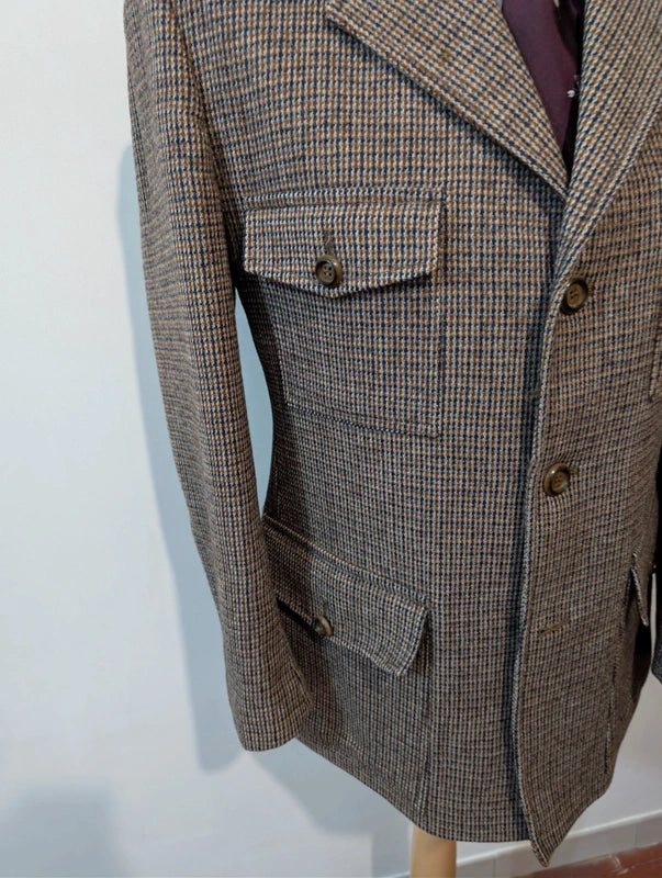 Eine beeindruckende Tweedjacke