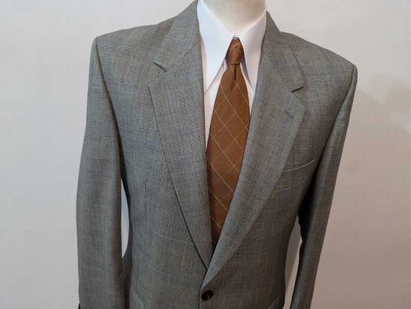 Grauer Prince-of-Wales-Anzug