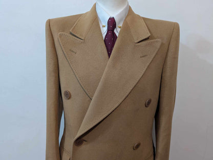 Lumineux manteau croisé camel en laine