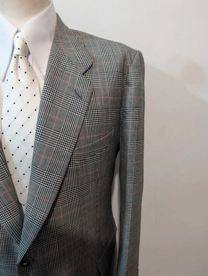 Géant costume gris en prince de Galles