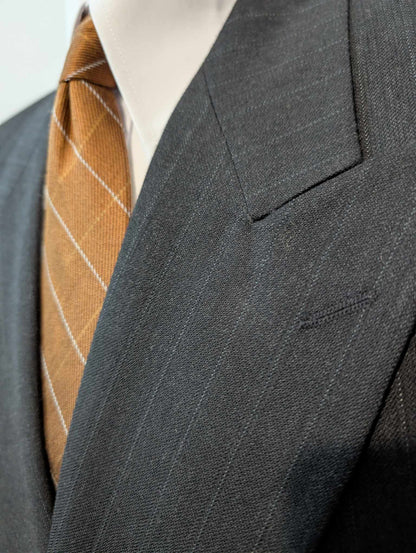 Méchant costume croisé pinstripe en laine