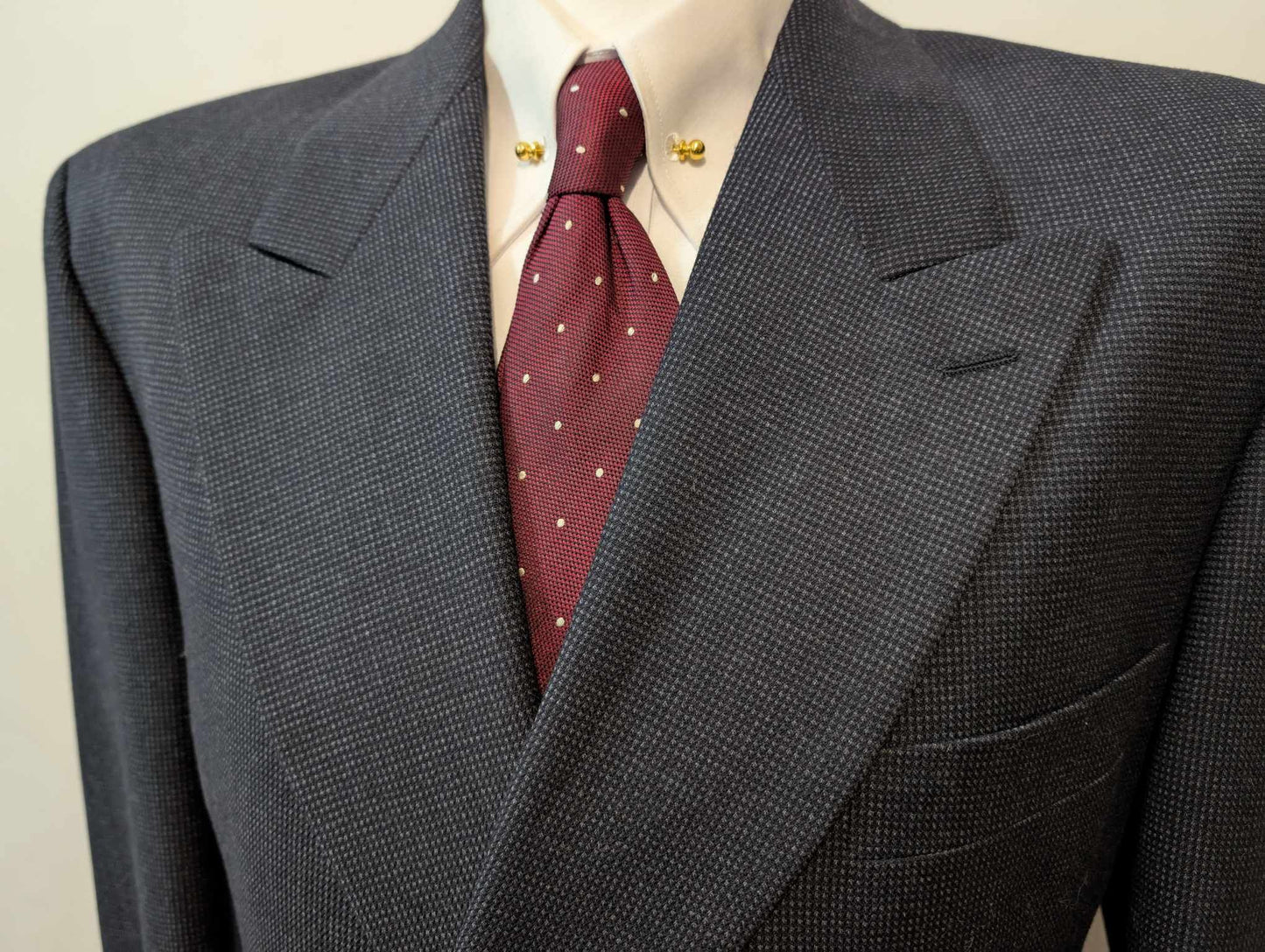 Sublime costume croisé bleu marine en laine