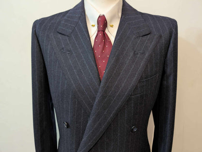 Légendaire costume croisé chalkstripe en flanelle de laine