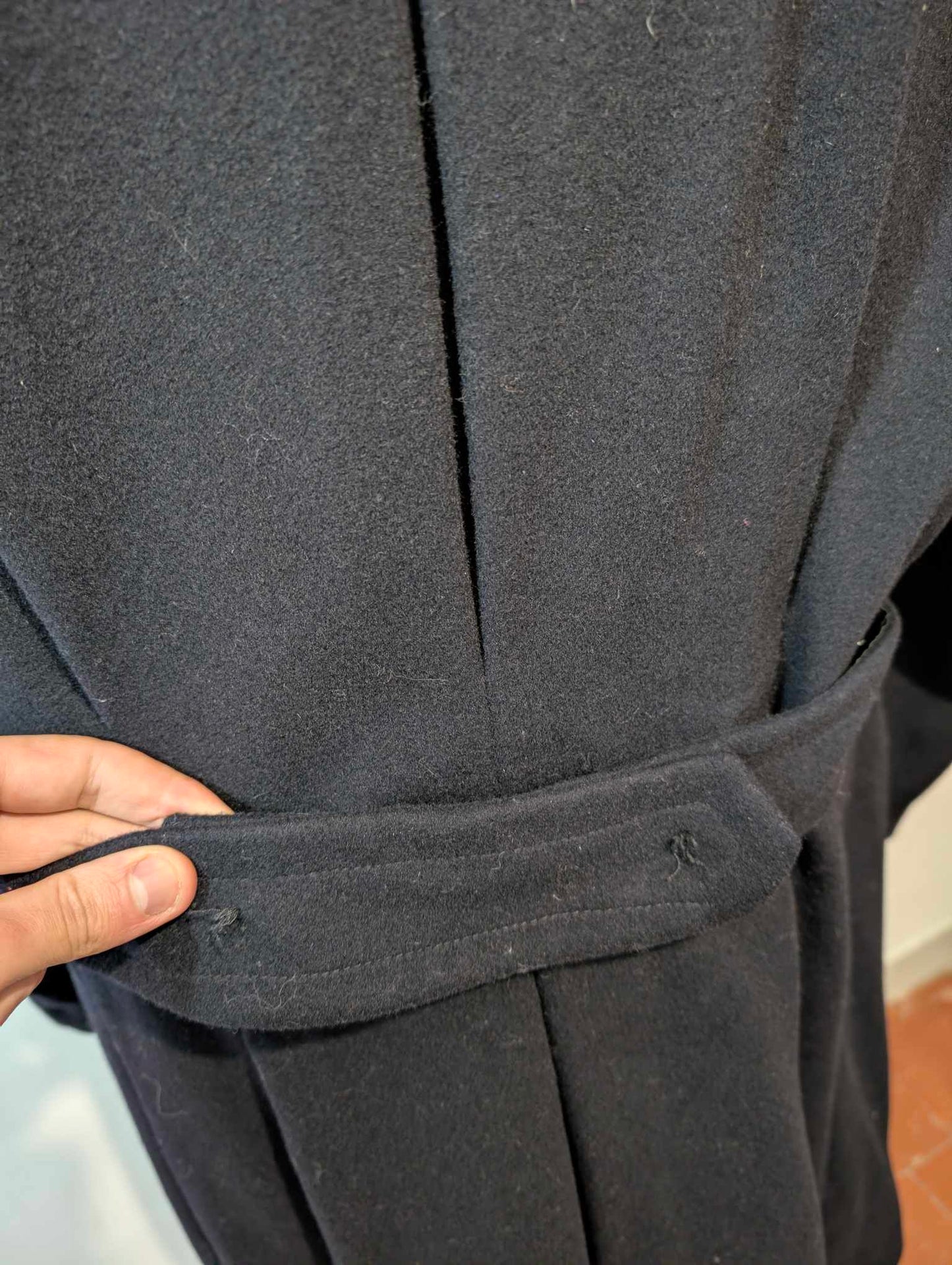 Robuste manteau croisé bleu marine en laine
