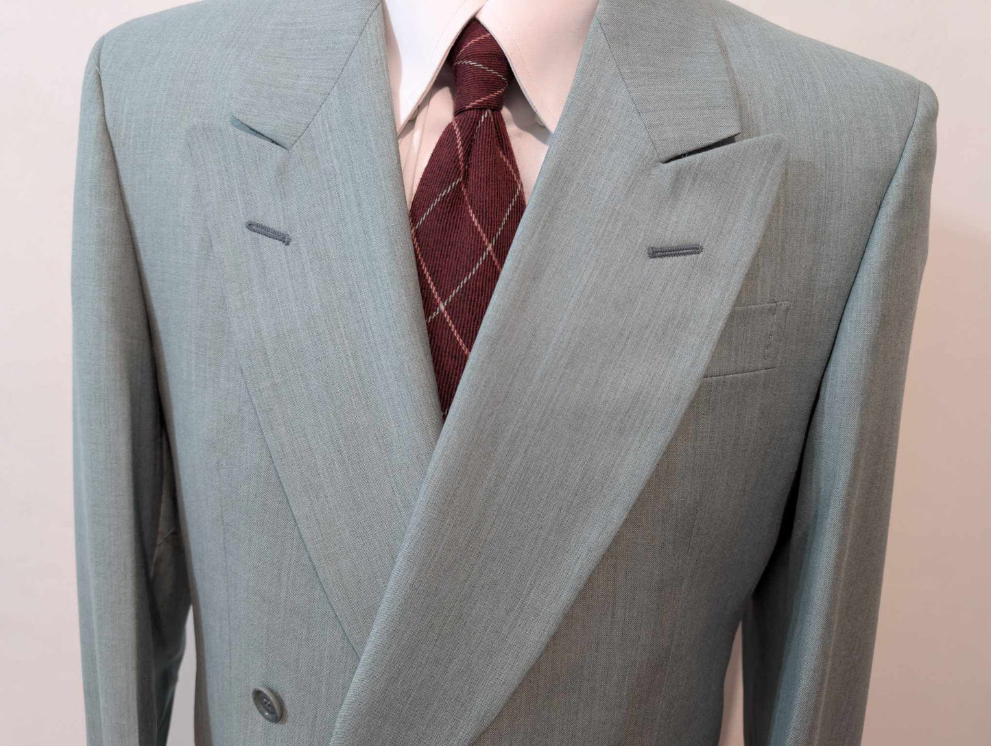 Mignon costume croisé bleu vert en laine légère