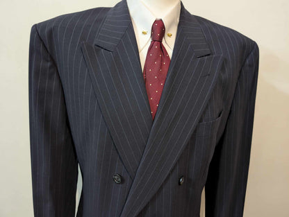 Exceptionnel costume croisé pinstripe en laine froide