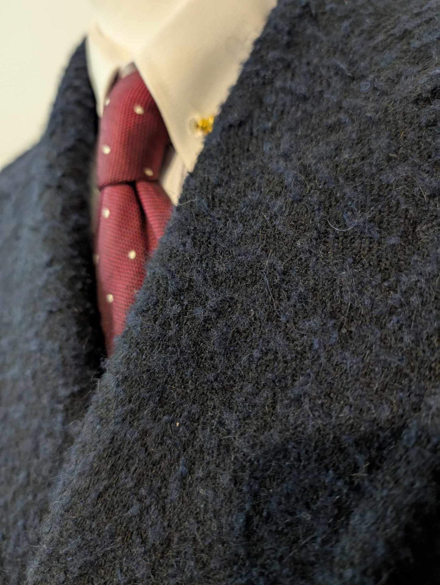 Élégant manteau polo coat  croisé bleu marine en laine