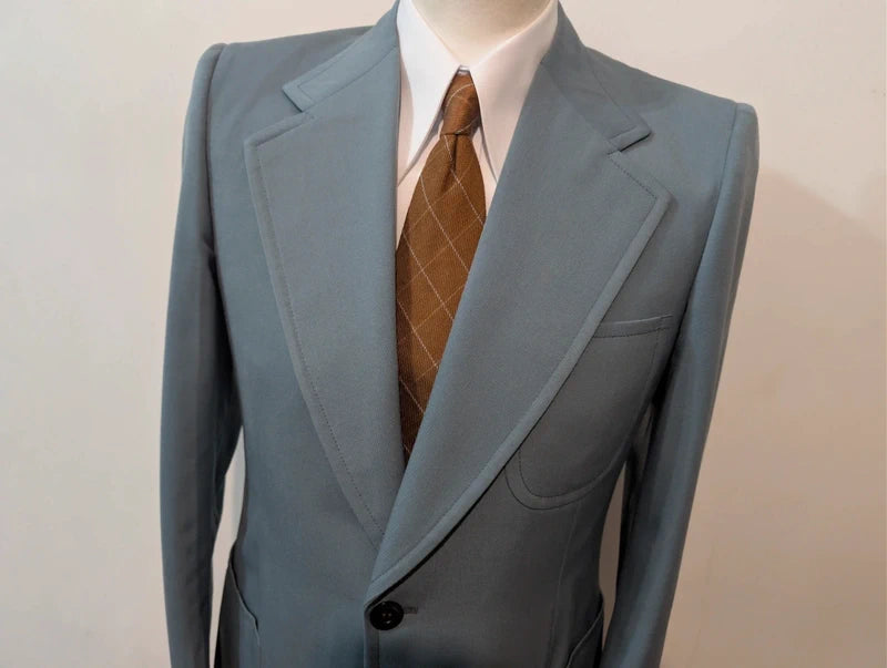 Elegante hellblaue Wolljacke