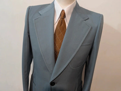 Elegante hellblaue Wolljacke