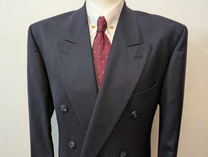 Élégant costume croisé bleu marine en flanelle de laine