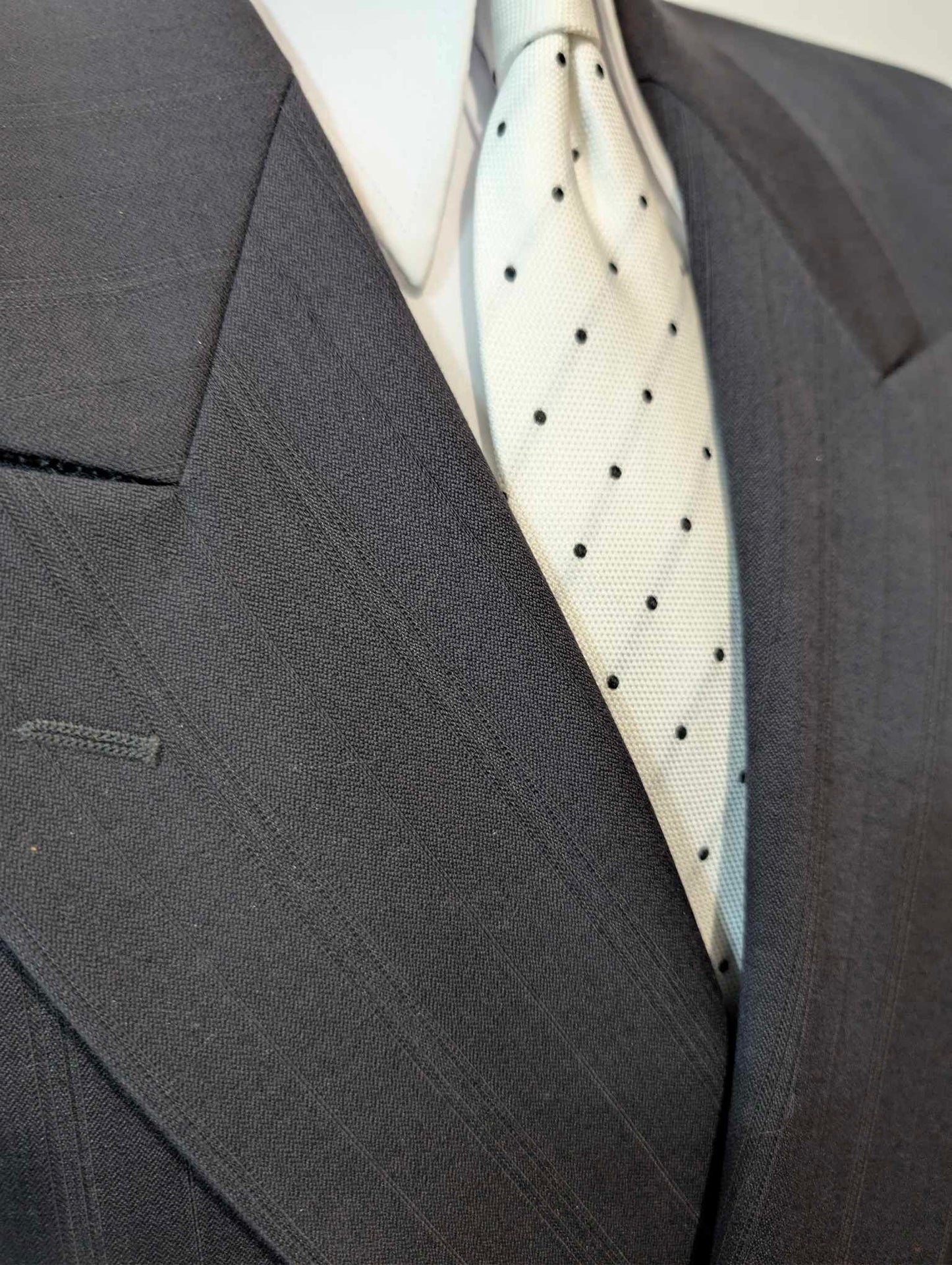 Extraordinaire costumes croisé gris en laine