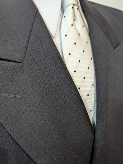 Extraordinaire costumes croisé gris en laine