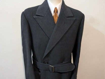 Ancien manteau croisé en laine