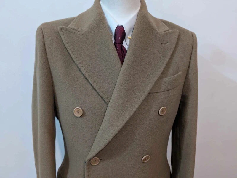 Lumineux manteau croisé camel en laine