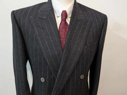 Vilain costume croisé chalkstripe en flanelle lourde