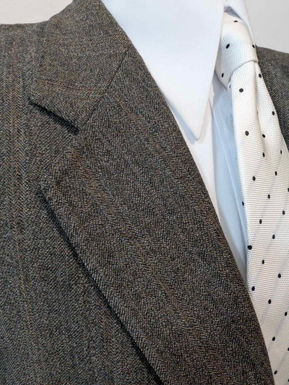 Toller graubrauner Wollanzug