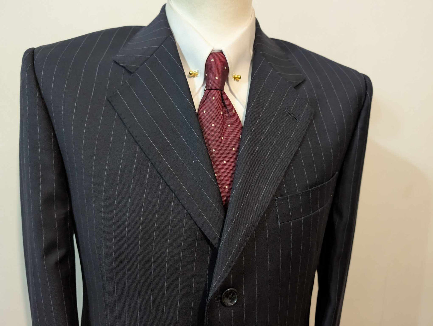 Ravissant costume pinstripe en laine