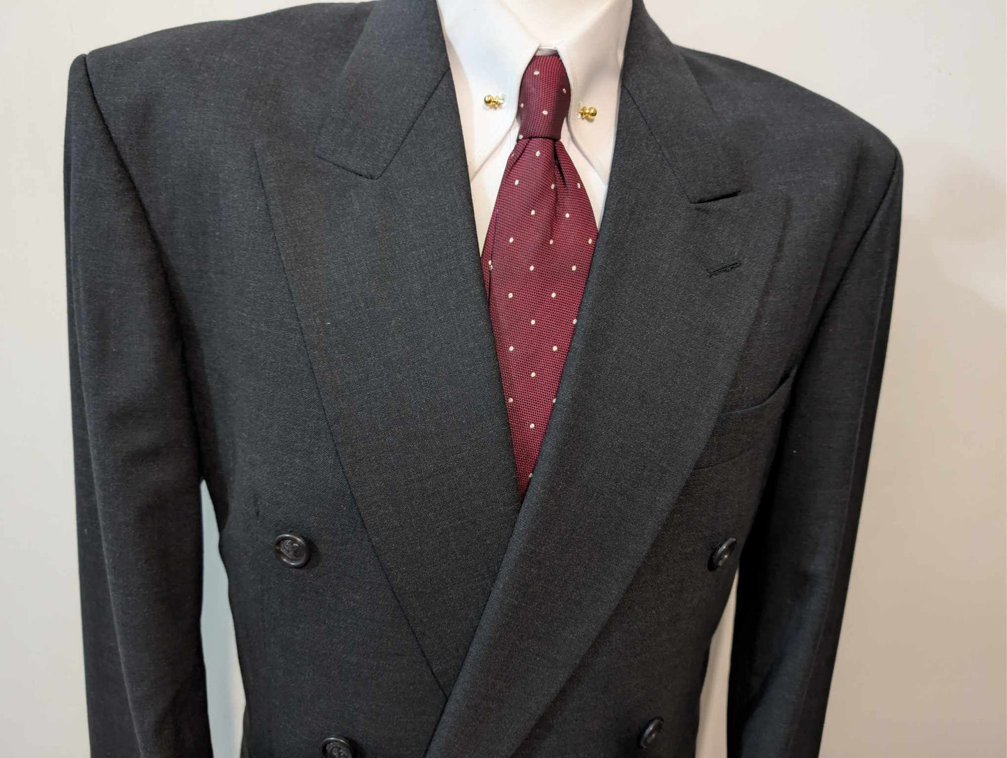 Magnifique costume croisé en laine froide