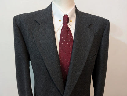 Redoutable costume gris en flanelle lourde