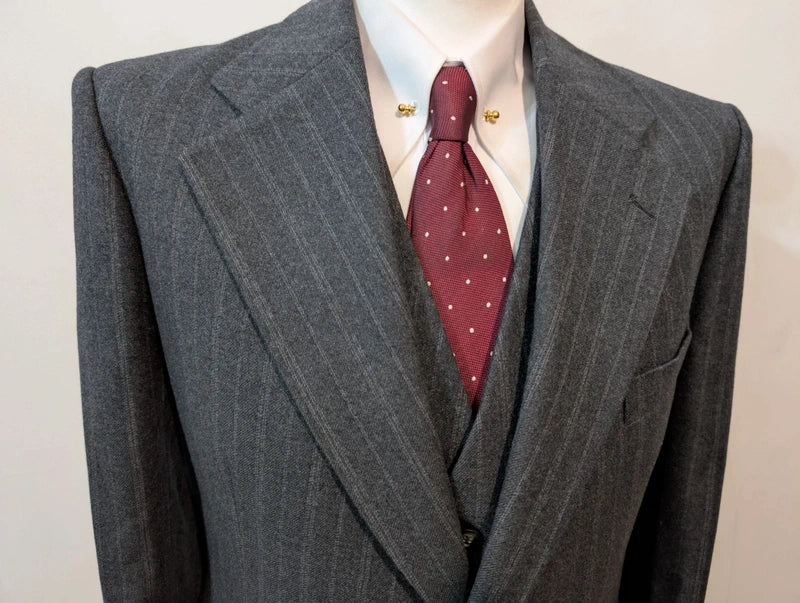 Spectaculaire costume 3 piece pinstripe en flanelle