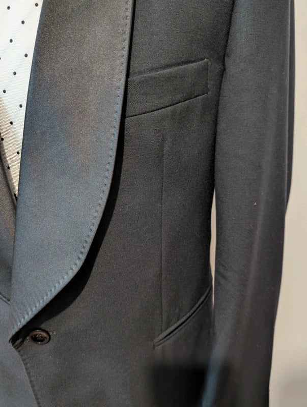 Fabelhafter Woll-Smoking